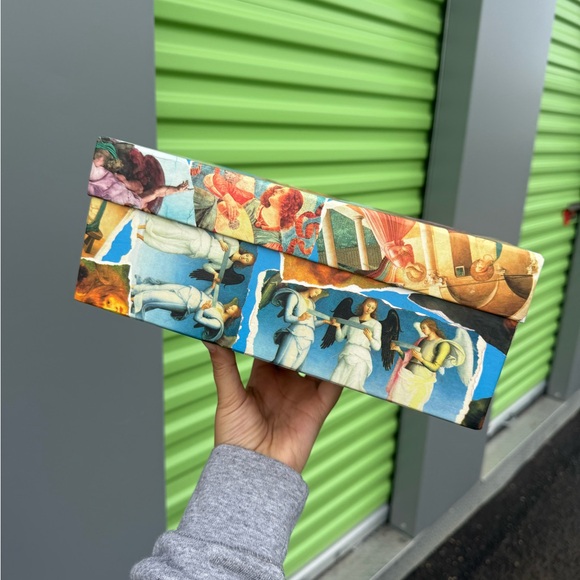 Vintage-Style Renaissance Angel Decorative Storage Box - Picture 2 of 5